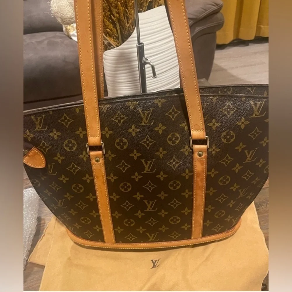 LOUIS VUITTON Brown Babylon Monogram Tote w/Dust Bag, Authentic. EUC